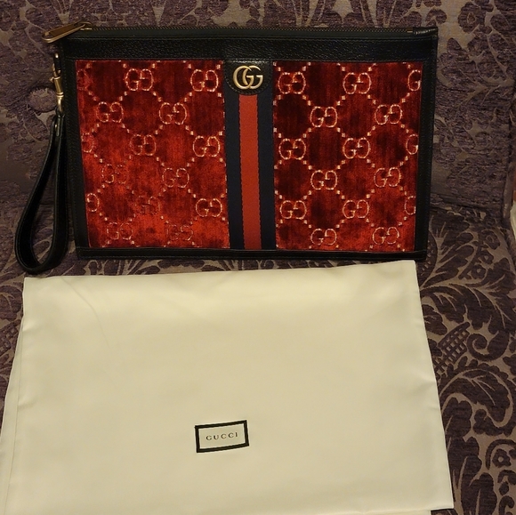 Gucci Ophidia Red Velvet GG pouch wristlet clutch